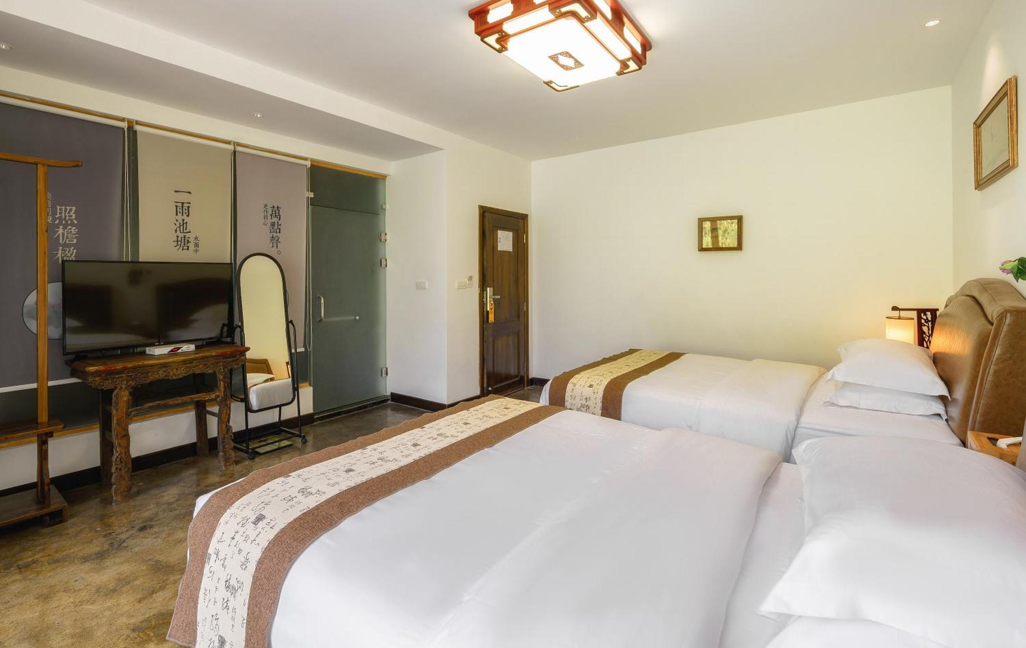 Leisure Courtyard Hotel Yangshuo-Free Shuttle Bus To Yangshuo Station Stay 2 Nights One Way エクステリア 写真