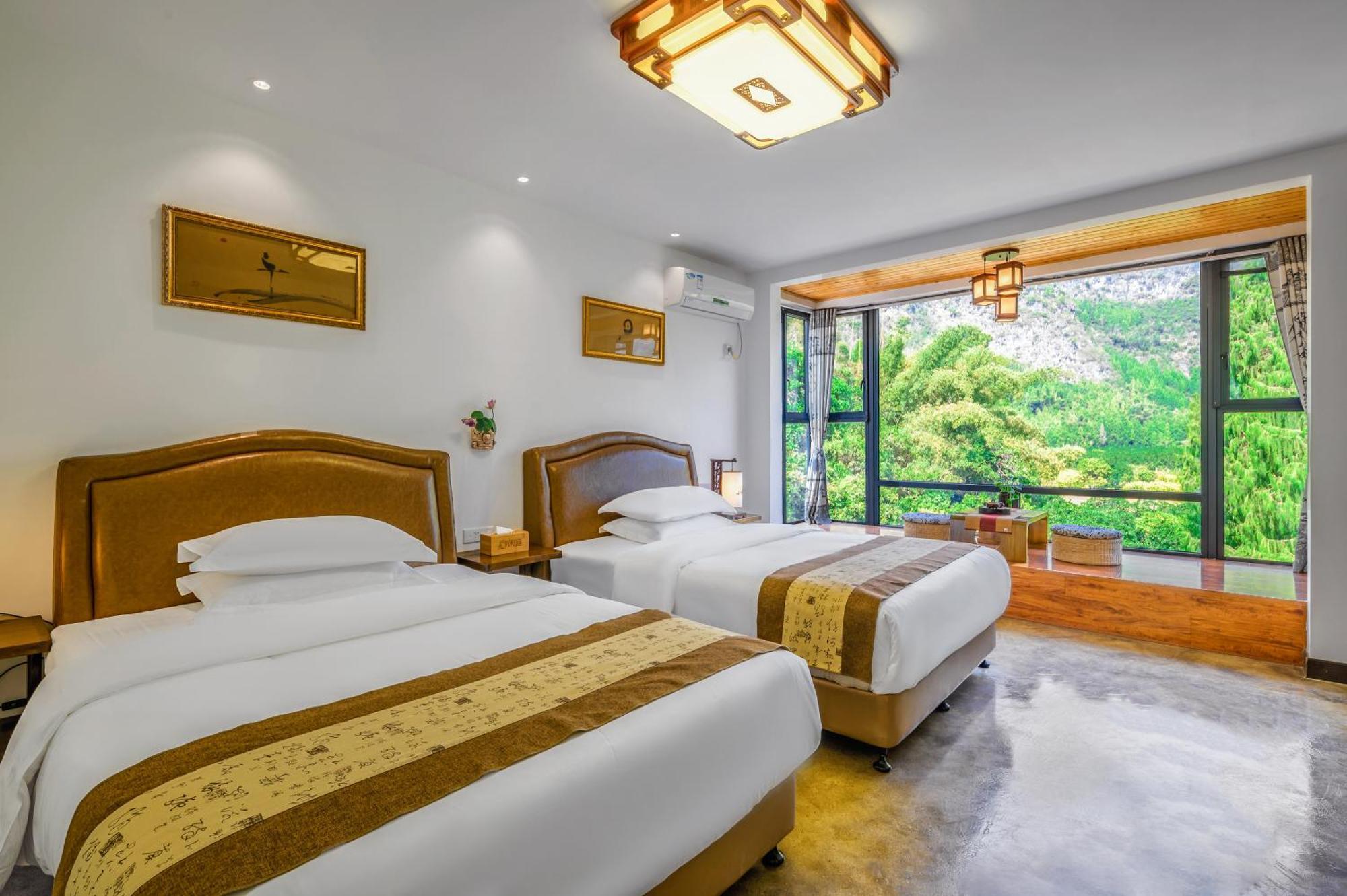 Leisure Courtyard Hotel Yangshuo-Free Shuttle Bus To Yangshuo Station Stay 2 Nights One Way エクステリア 写真