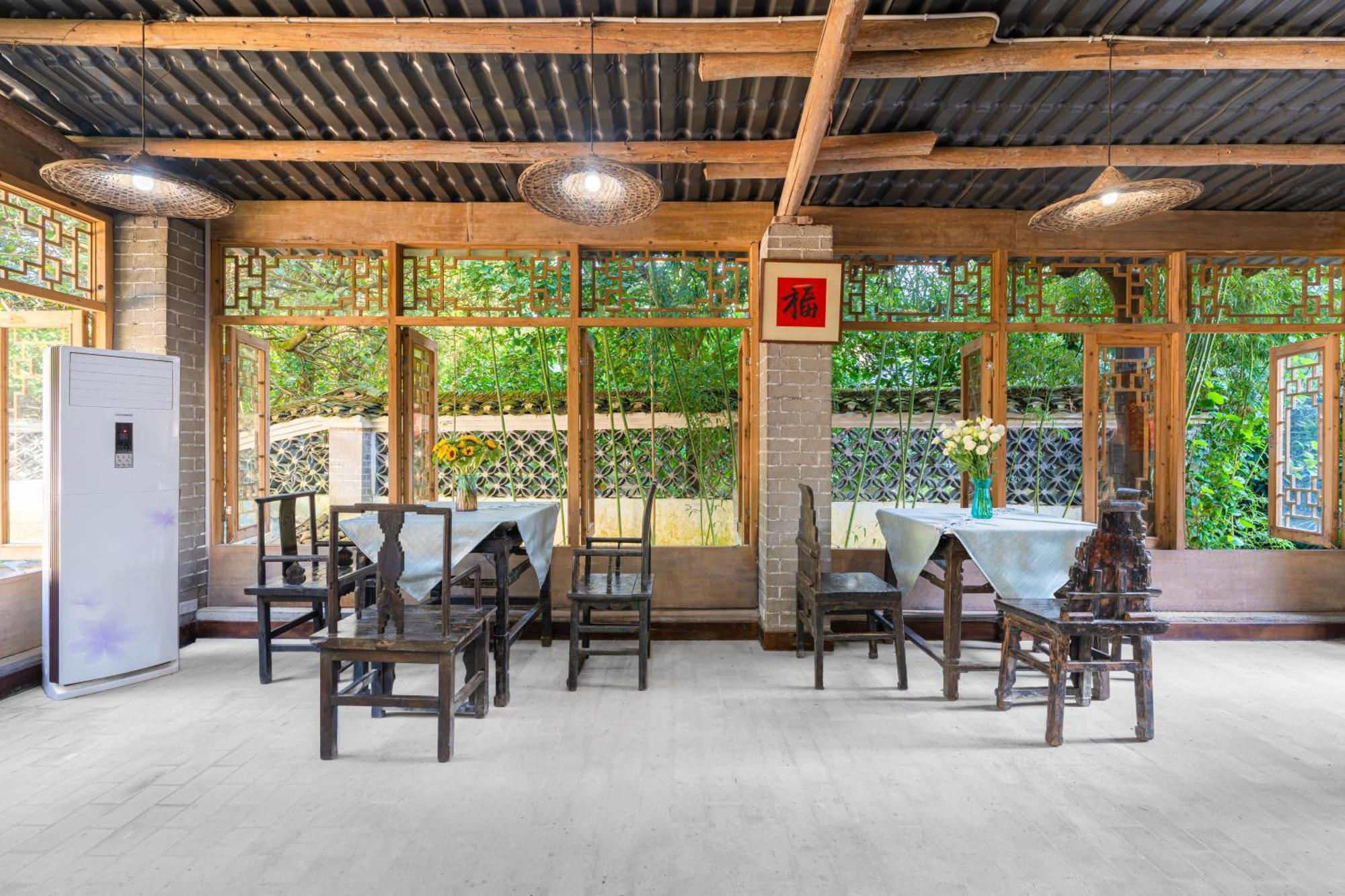 Leisure Courtyard Hotel Yangshuo-Free Shuttle Bus To Yangshuo Station Stay 2 Nights One Way エクステリア 写真
