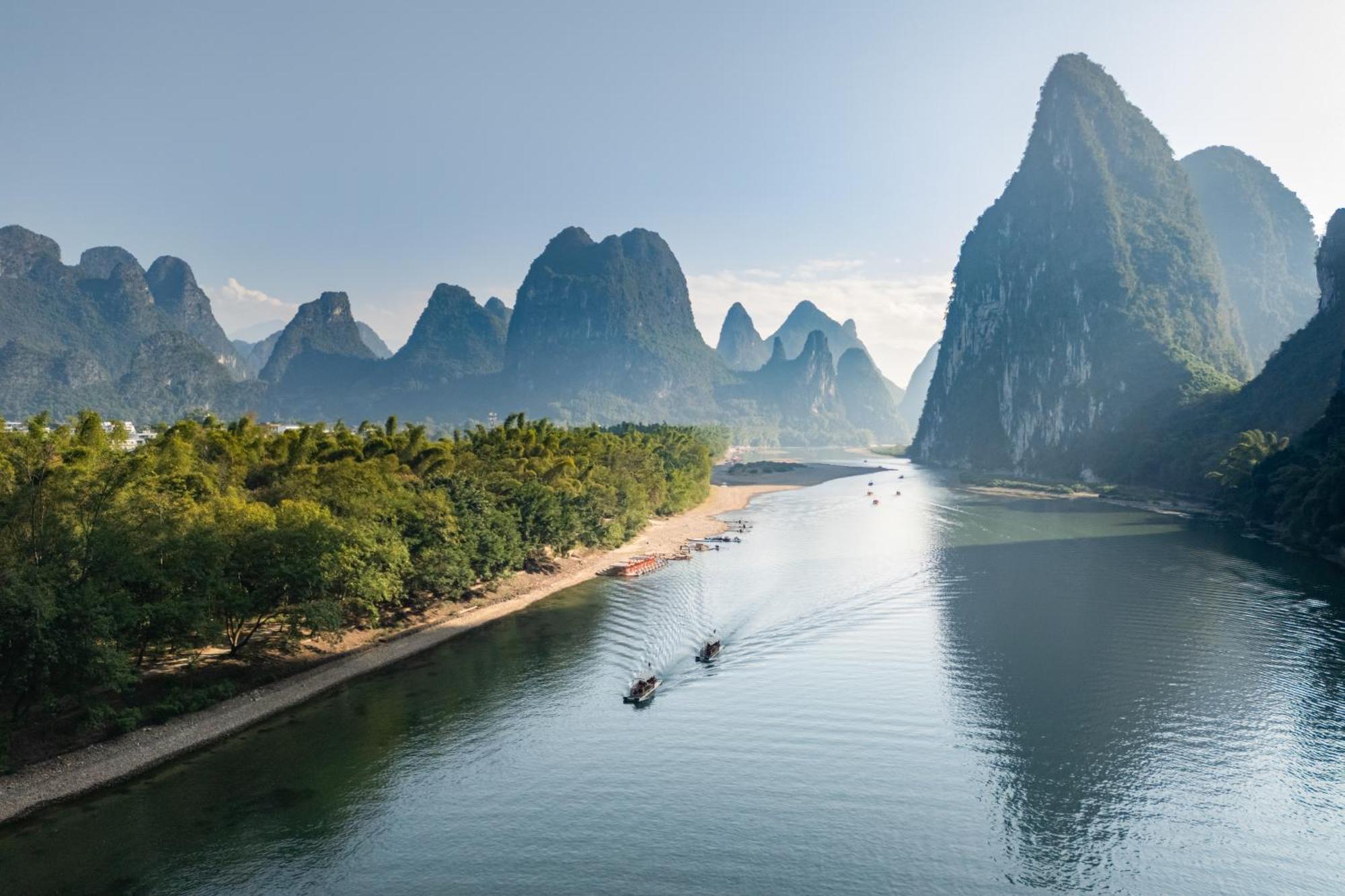 Leisure Courtyard Hotel Yangshuo-Free Shuttle Bus To Yangshuo Station Stay 2 Nights One Way エクステリア 写真